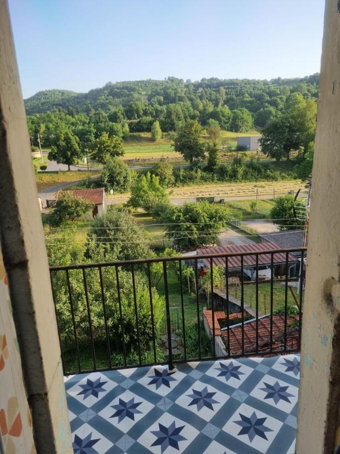 Appartement Sejour , Cure Cransac Au 1Er Etage 2 Nuits Minimum Екстериор снимка