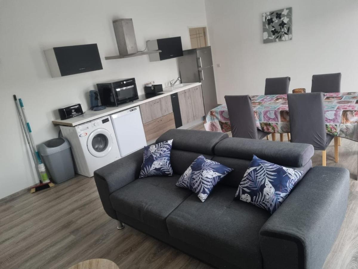 Appartement Sejour , Cure Cransac Au 1Er Etage 2 Nuits Minimum Екстериор снимка